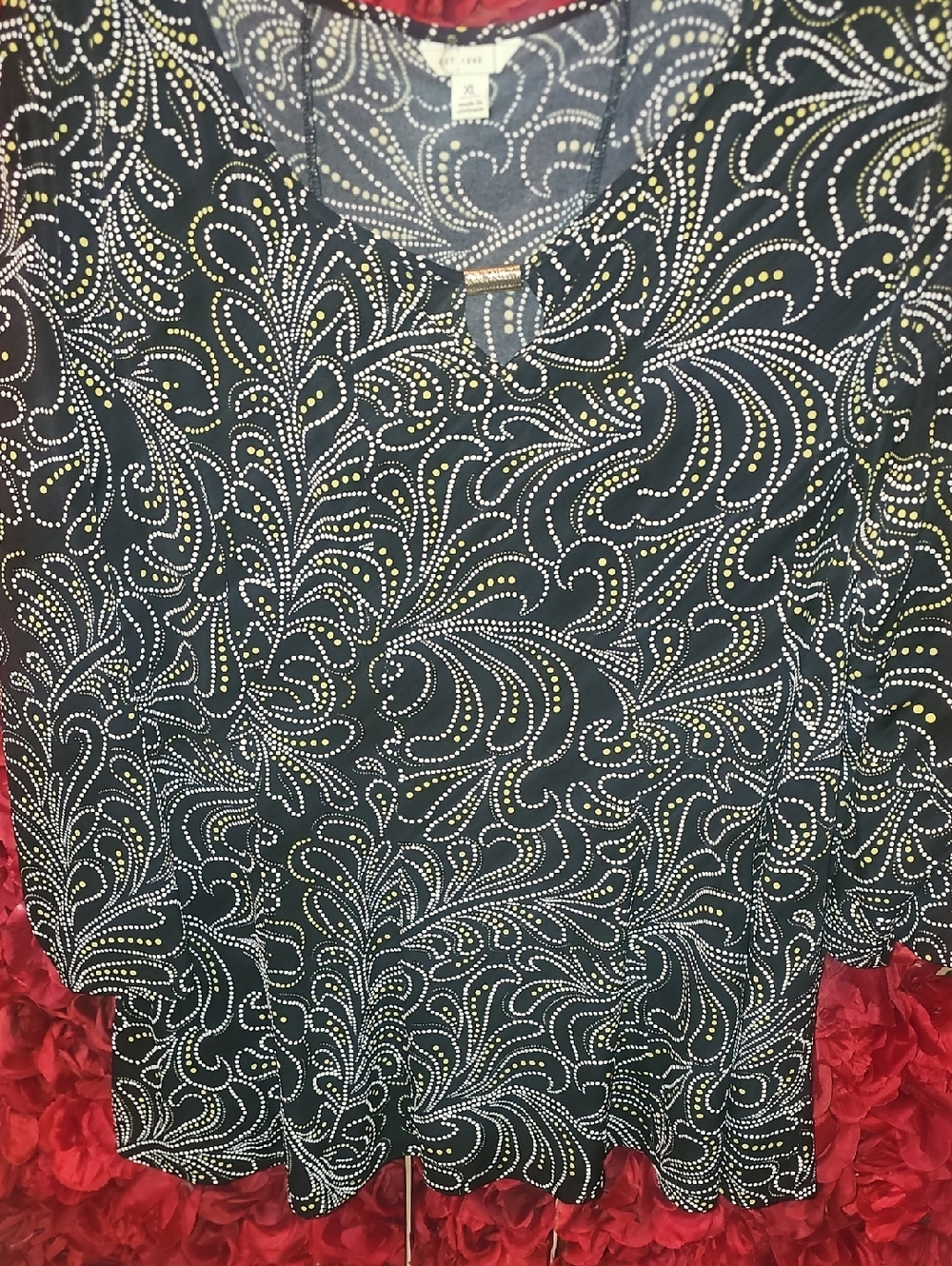 C Est. 1946 Black Blouse with White & Yellow Dot Swirl Raised Print Size Xlarge - Picture 1 of 8